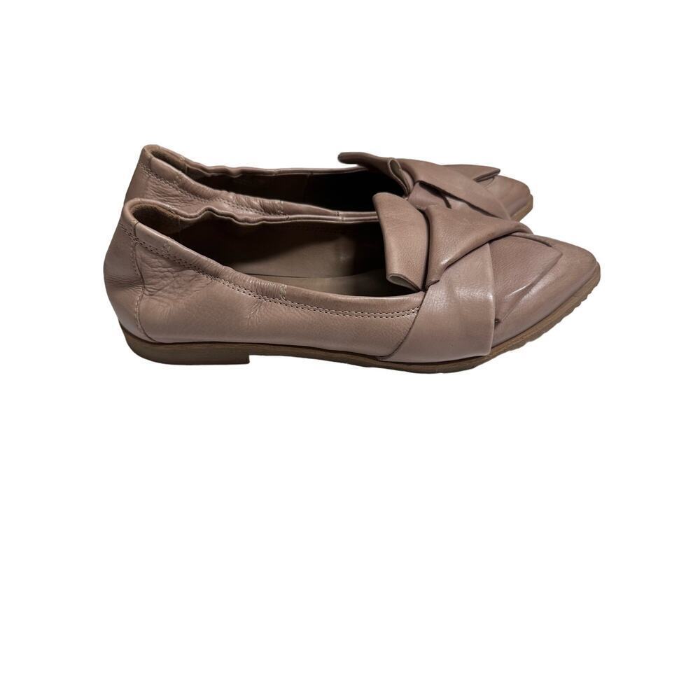 Miz Mooz Women's Tan Flats - Picture 2 of 7